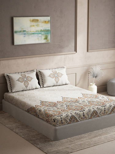 https://cdn.shopify.com/s/files/1/1857/6931/products/678bb958-f0ec-4d89-925a-01637da6b9ca1696255657876DDecorOrangeRedEthnicMotifs140TCKingBedsheetwith2PillowCover1.jpg?v=1703239358